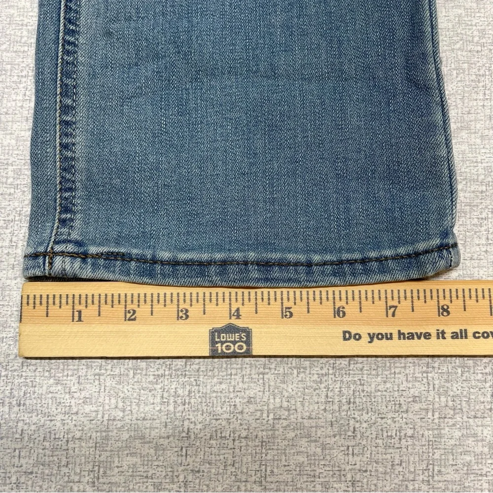 Lee Women’s Legendary Regular Fit Straight Leg Jeans Size 18 Short - Anchor Wash